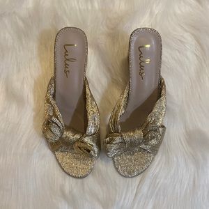 Lulus size 11 bow heel NWOB